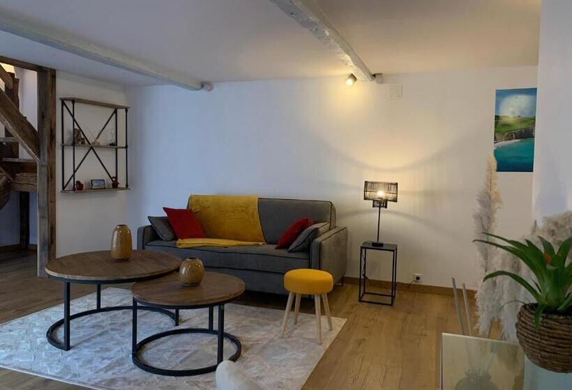 Quarto Familiar, L Ecole Des Demoiselles