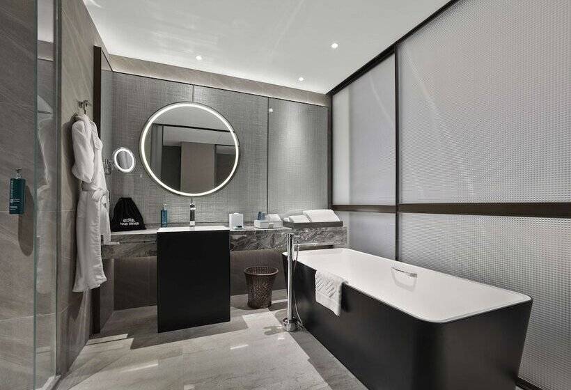 اتاق لوکس, Hilton Zhuji
