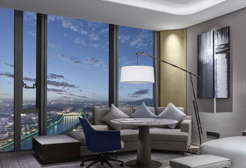 اتاق لوکس, Hilton Zhuji