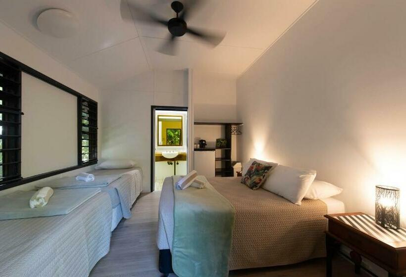Хижина, Cape Trib Beach House
