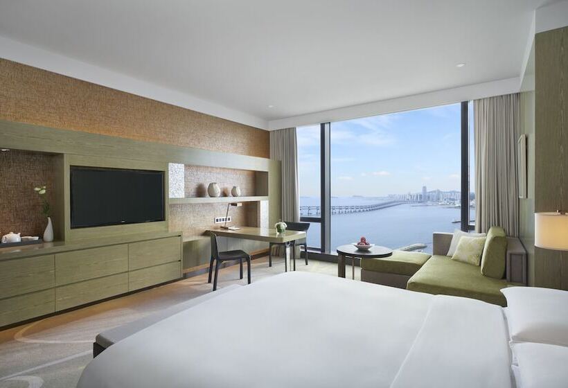 Номер Клуб, Grand Hyatt Dalian