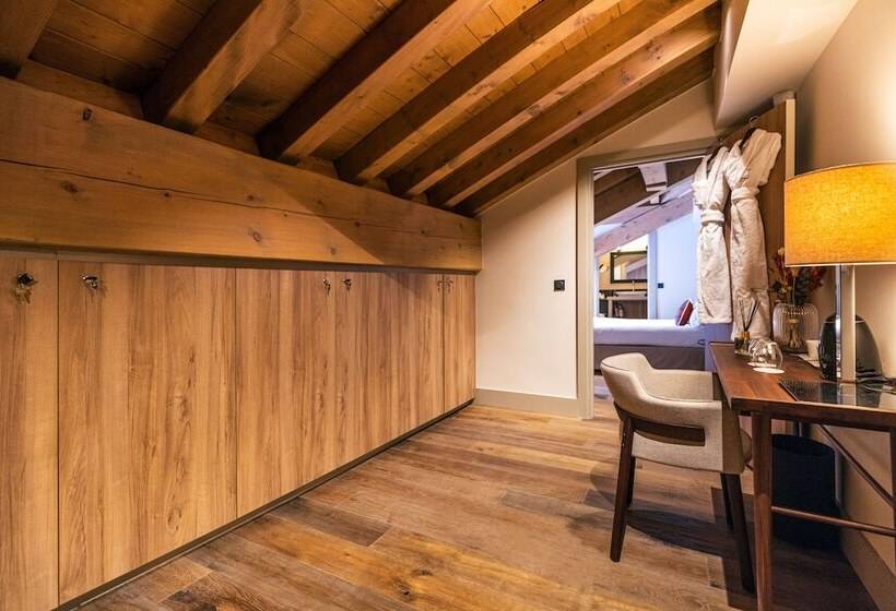 Классический Номер, Les Suites De La Potiniere