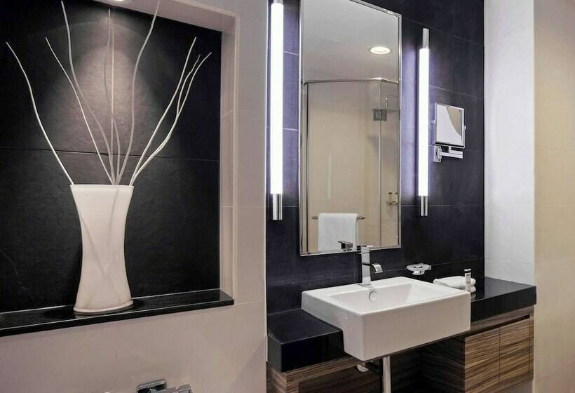 Апартаменты 1 Спальня, Pullman Dubai Jumeirah Lakes Towers
