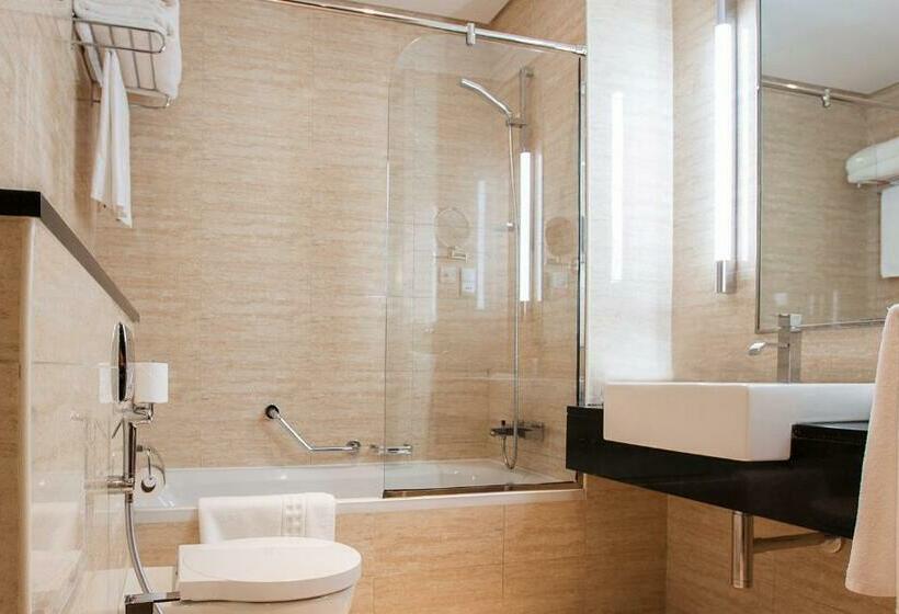 Апартаменты 2 Спальни, Pullman Dubai Jumeirah Lakes Towers
