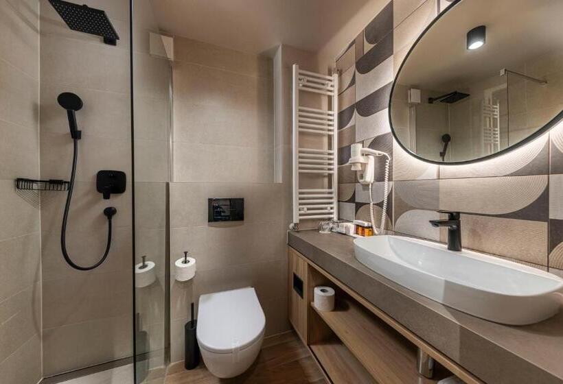 اتاق سوپریور, Terme Jezercica
