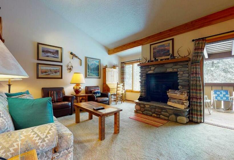 Апартаменты 2 Спальни, 3622 Winterberry