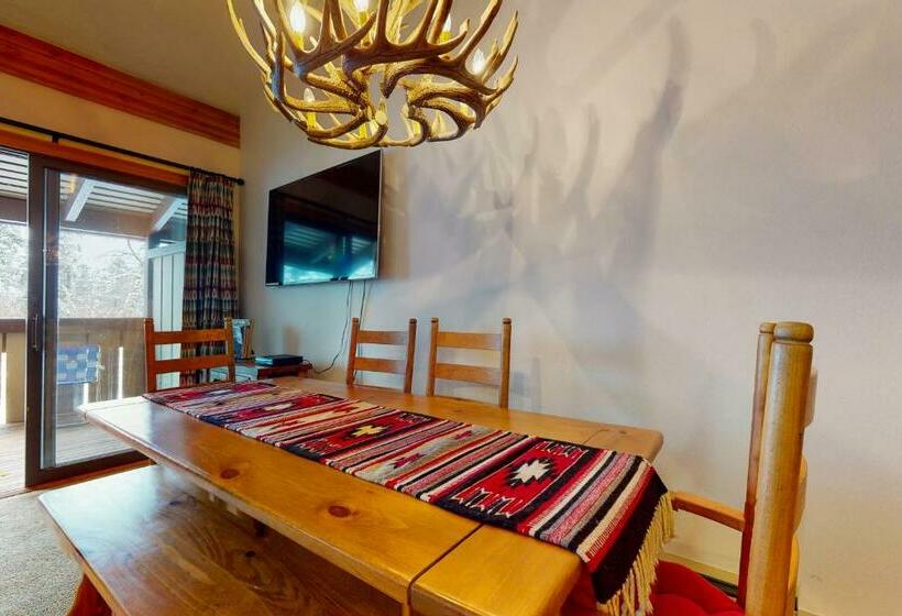 Апартаменты 2 Спальни, 3622 Winterberry