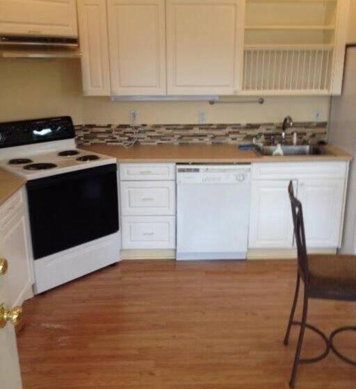 استودیوی استاندارد با چشم‌انداز دریا, Kelli Creek Cottage   Reduced Price On Tours