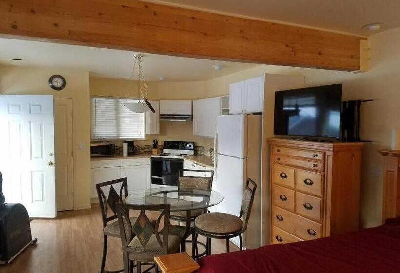 استودیوی استاندارد با چشم‌انداز دریا, Kelli Creek Cottage   Reduced Price On Tours