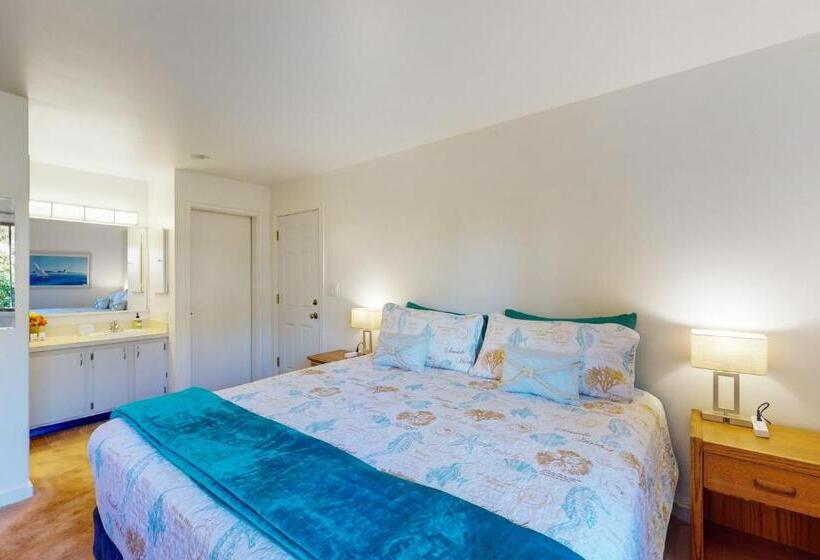 Апартаменты 2 Спальни, Port Ludlow Resort Condo