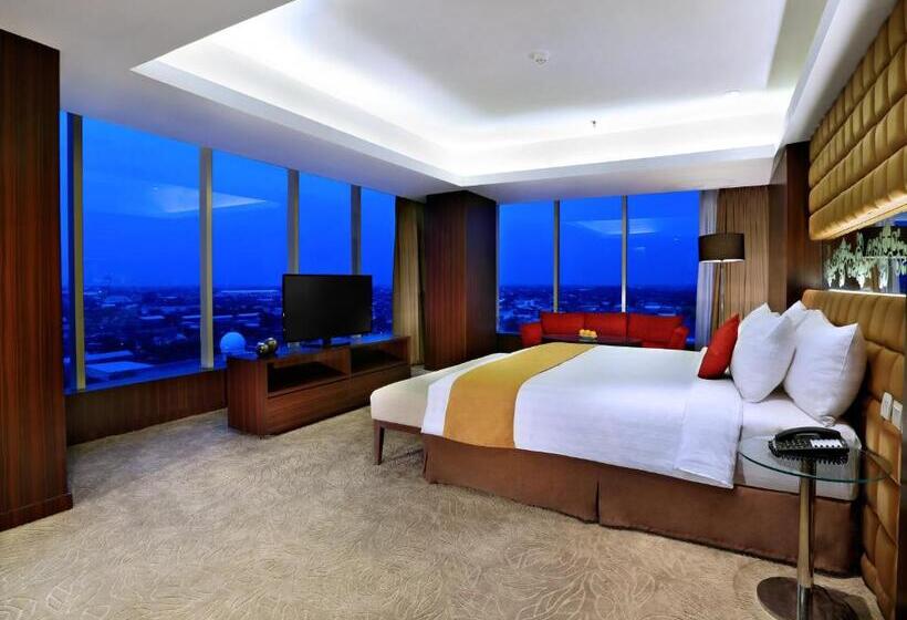 Президентский Люкс, Aston Madiun Hotel & Conference Center