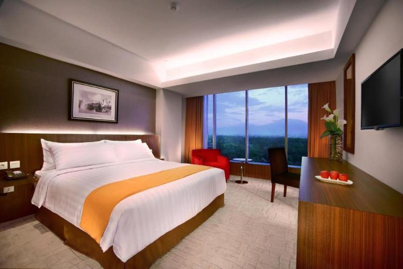 Номер Superior, Aston Madiun Hotel & Conference Center