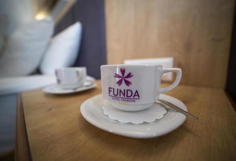 سوئیت 2 خوابه, Funda