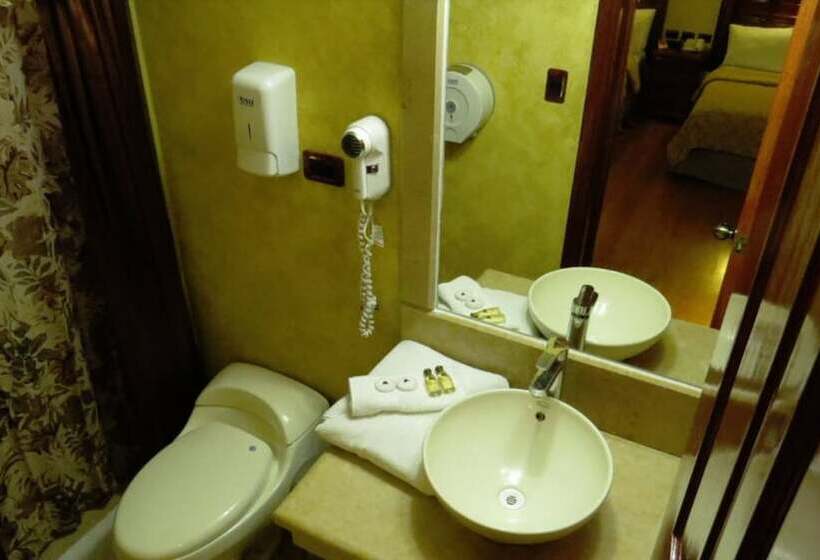 Habitación Triple Economy, Ruinas Resort