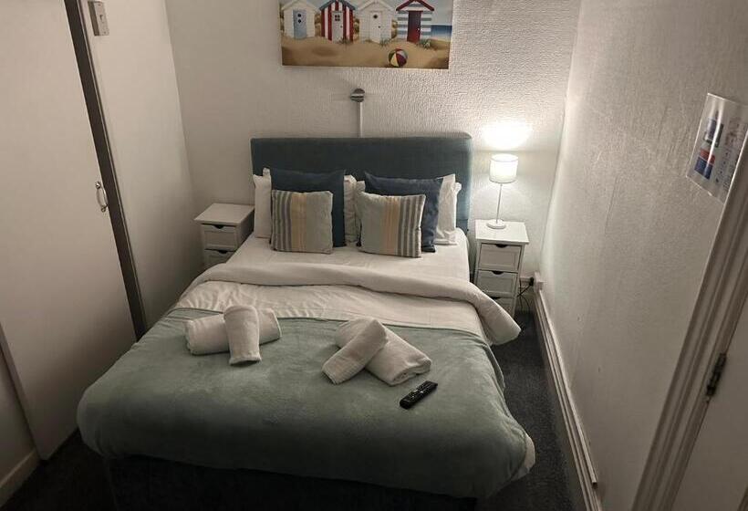 Quarto Familiar, The Wilton
