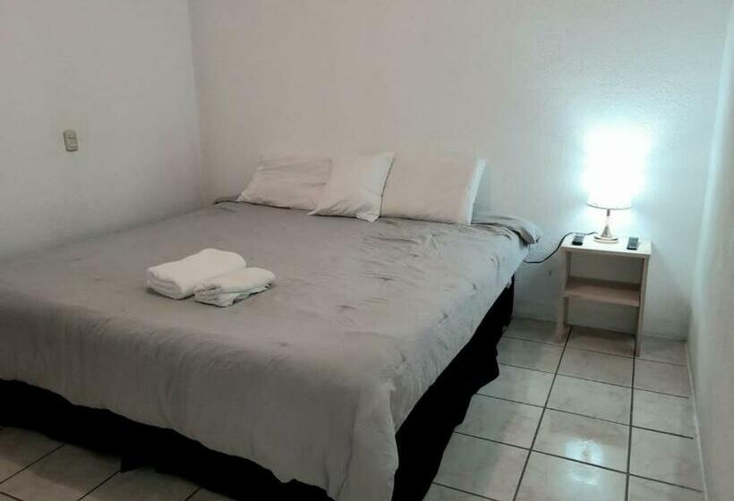 اتاق استاندارد یک نفره, Bluehouse