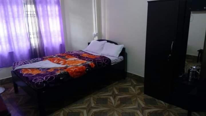 اتاق استاندارد, Parichit