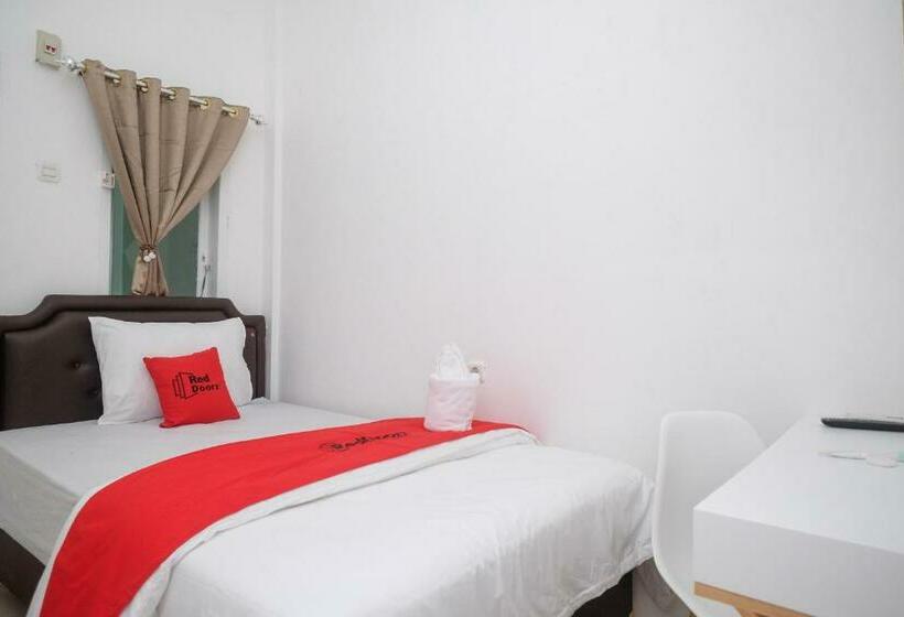 스탠다드 룸, Reddoorz Plus At Lovina Inn Tonrangeng River Side