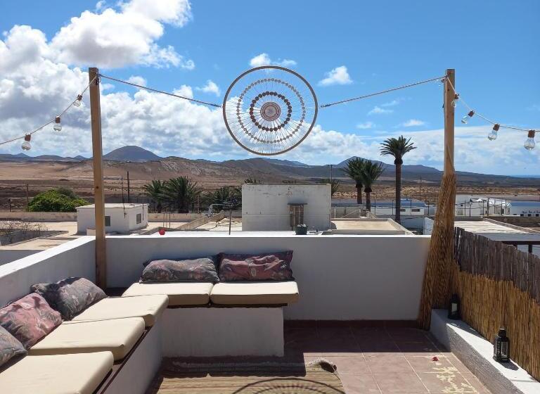 اتاق استاندارد, Sunset House