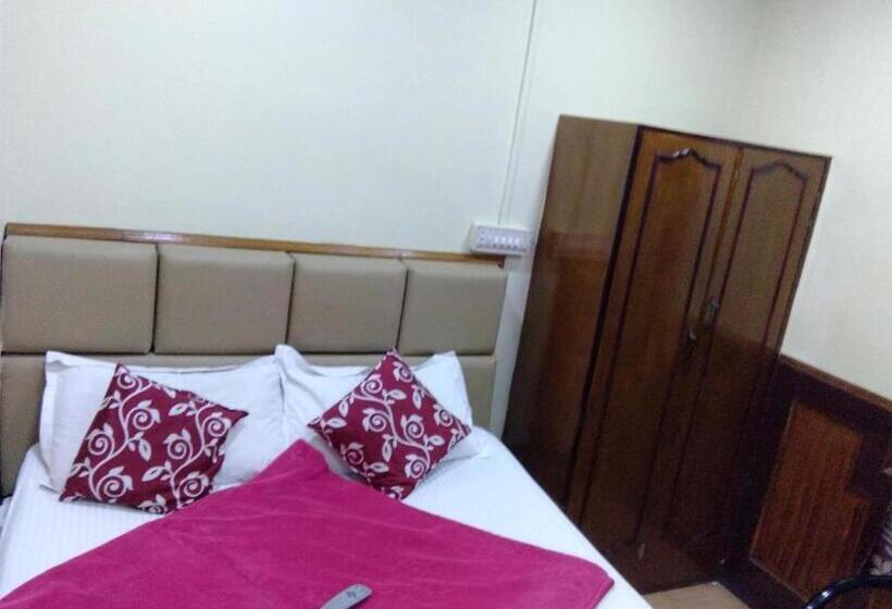 اتاق استاندارد, Mystique Inn Ooty