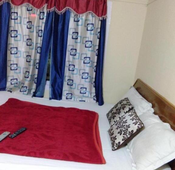 اتاق عادی, Mystique Inn Ooty