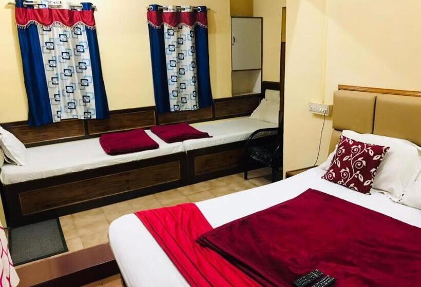 اتاق خانوادگی, Mystique Inn Ooty