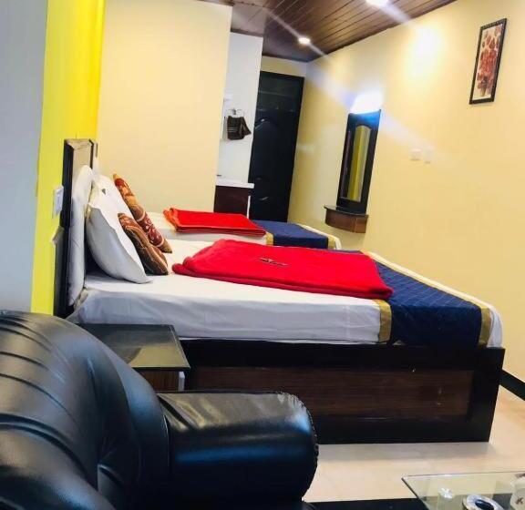 اتاق سوپریور سه تخته, Mystique Inn Ooty