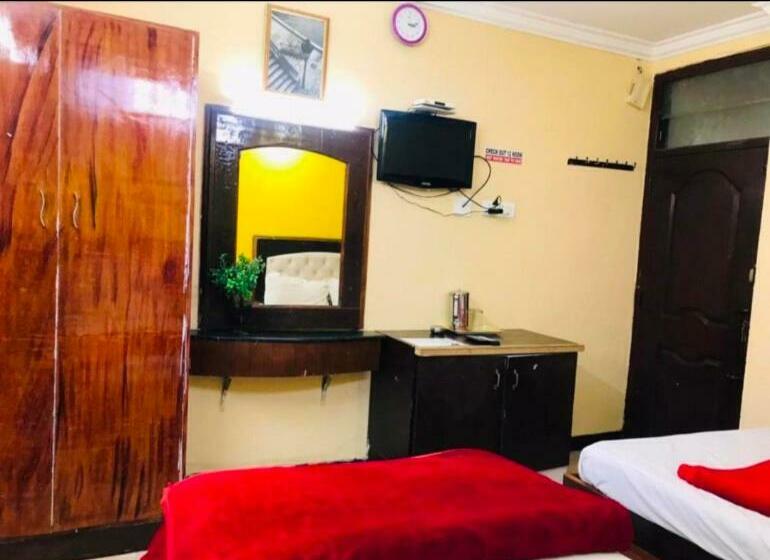 Economy Triple Room, Mystique Inn Ooty