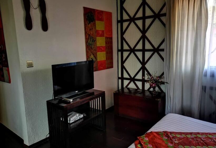 اتاق لوکس با بالکن, Viewpoint Ecolodge