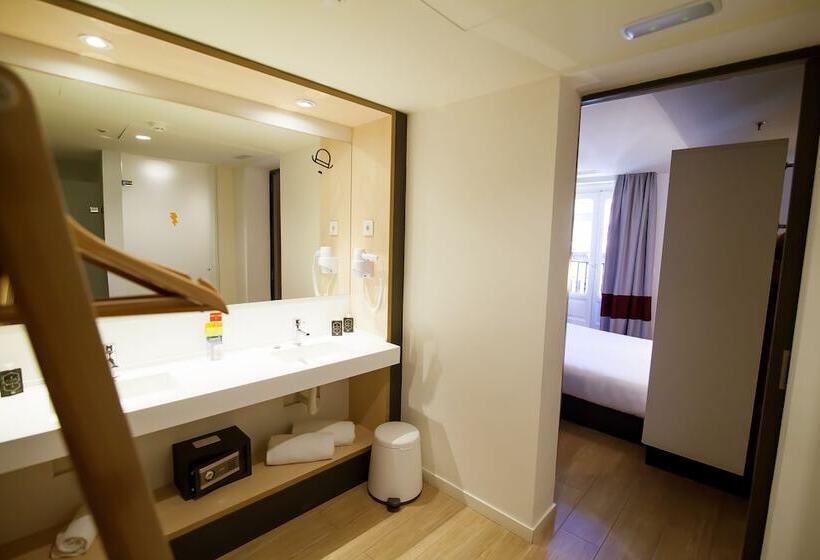اتاق استاندارد, Toc Hostel Madrid
