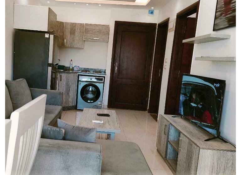 آپارتمان 1 خوابه با چشم‌انداز استخر, Heaven Hills Golf Porto Marina