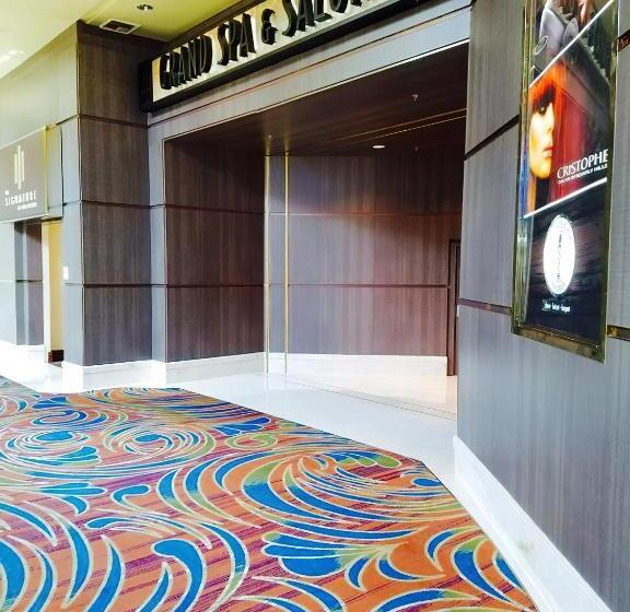 سوییت لوکس, Stunning Balcony Strip View Mgm Signature  Free Valet
