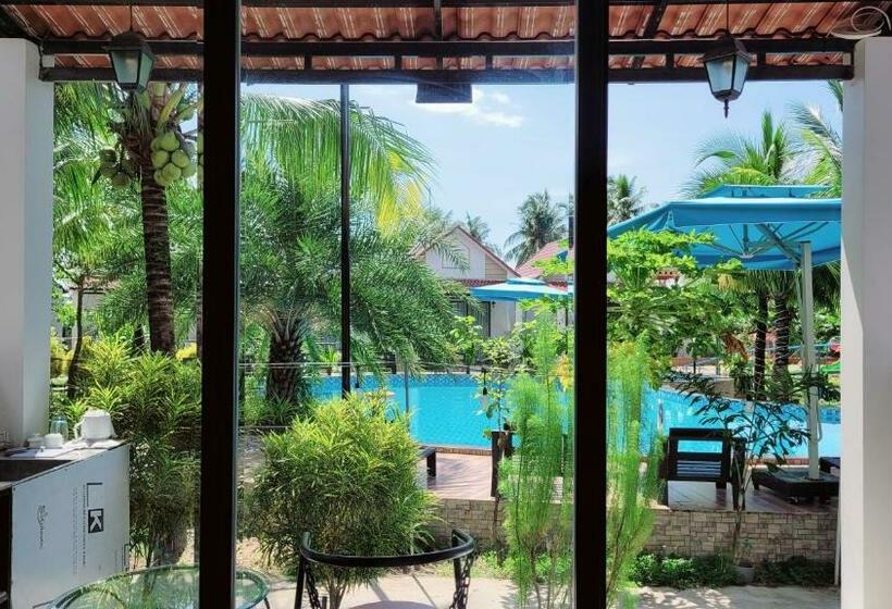 اتاق استاندارد چهار تخته, Fla Village