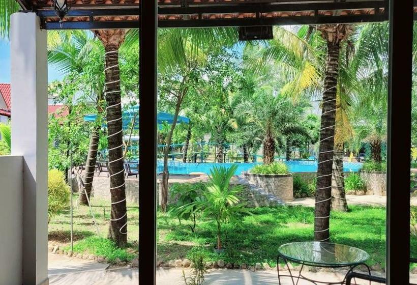 اتاق استاندارد چهار تخته, Fla Village