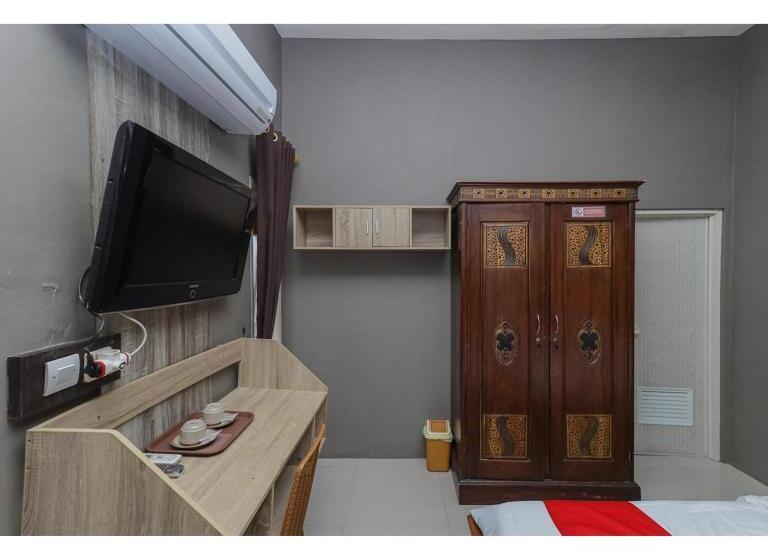 Номер Стандарт, Reddoorz Syariah At House Of Melati Kepanjen