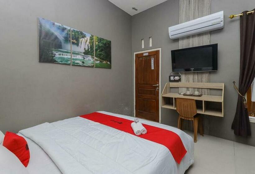 Номер Стандарт, Reddoorz Syariah At House Of Melati Kepanjen