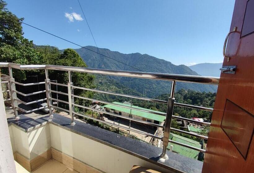 سوییت با چشم‌انداز کوه, La Casa