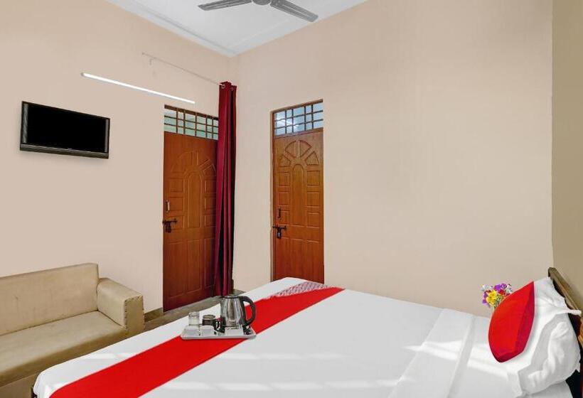 Quarto Triplo Clássico, Flagship Sweet Homes