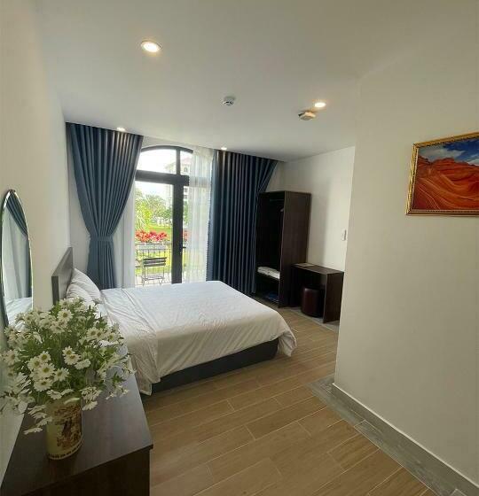 اتاق استاندارد با تخت بزرگ, Golden Tiger Grand World