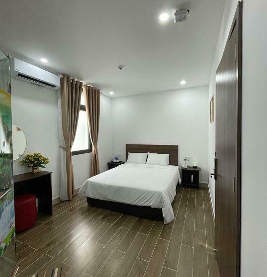 اتاق استاندارد با تخت بزرگ, Golden Tiger Grand World