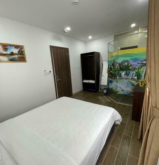 اتاق استاندارد با تخت بزرگ, Golden Tiger Grand World