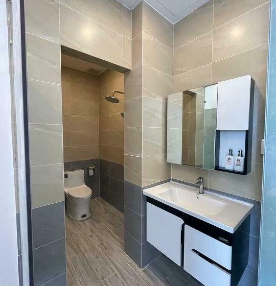 اتاق استاندارد با تخت بزرگ, Golden Tiger Grand World