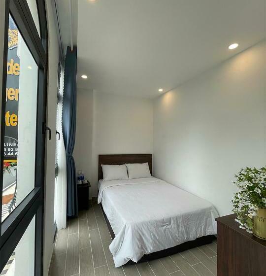 اتاق استاندارد با تخت بزرگ, Golden Tiger Grand World