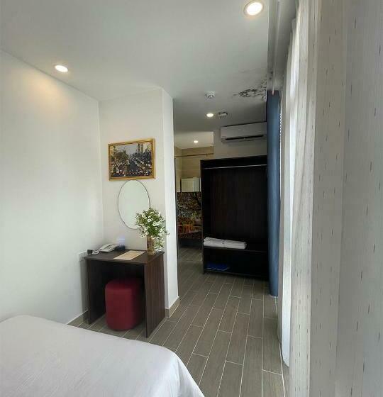 اتاق استاندارد با تخت بزرگ, Golden Tiger Grand World