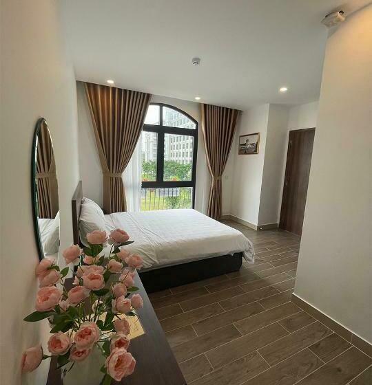 اتاق استاندارد با تخت بزرگ, Golden Tiger Grand World