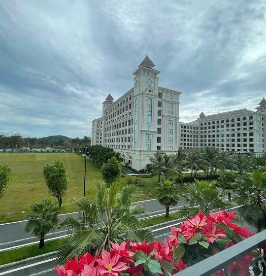 اتاق استاندارد با تخت بزرگ, Golden Tiger Grand World