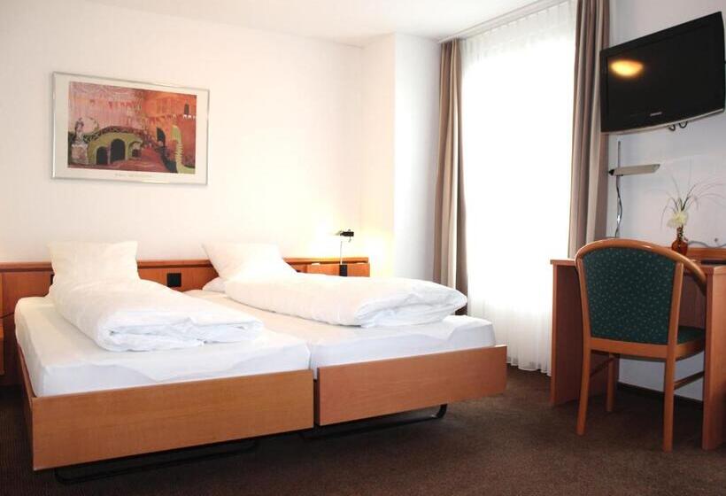 Классический Номер, Freihof Swiss Lodge