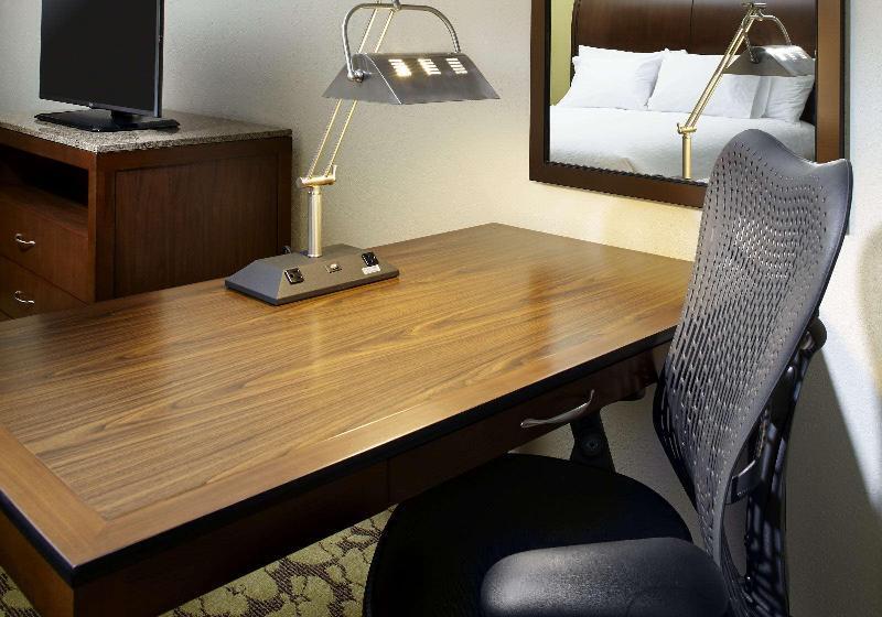Стандартный Номер Кровать Кинг, Hilton Garden Inn Roanoke