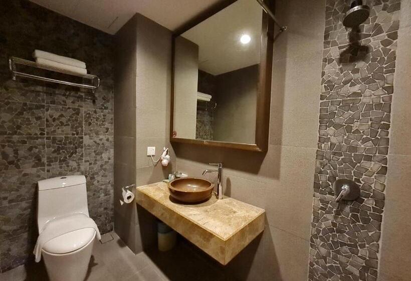 اتاق لوکس با تخت بزرگ, Swan Garden