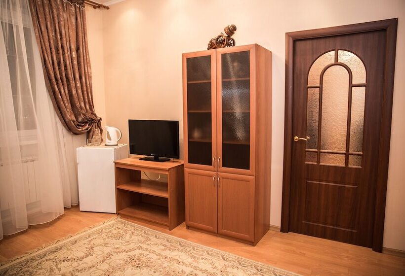 Люкс, Vip House